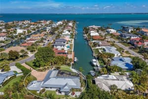 500 Halyard Ln, LONGBOAT KEY