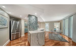 1111 GULFSTREAM AVENUE, SARASOTA, FL 34236 - MLS#MFRA4683591