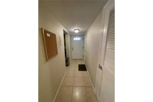 918 LA COSTA CIRCLE, SARASOTA, FL 34237 - MLS#MFRA4683613