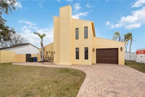 6515 MAUNA LOA BOULEVARD, SARASOTA, FL 34241 - MLS#MFRA4683636