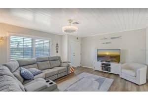 1019 BEACH MANOR CENTER, VENICE, FL 34285 - MLS#MFRA4683639