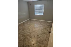 2744 HIDDEN LAKE BOULEVARD, SARASOTA, FL 34237 - MLS#MFRA4683649