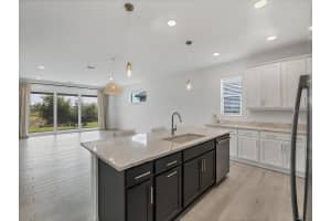 1027 WATERLINE COURT, SARASOTA, FL 34240 - MLS#MFRA4683675