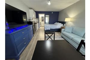 7150 TAMIAMI TRAIL, SARASOTA, FL 34243 - MLS#MFRA4683692