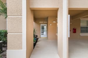 923 FAIRWAYCOVE LANE, BRADENTON, FL 34212 - MLS#MFRA4683706