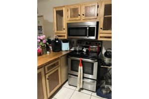 3012 16TH AVENUE, BRADENTON, FL 34205 - MLS#MFRA4683715