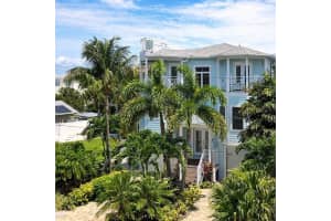 130 50TH STREET, HOLMES BEACH, FL 34217 - MLS#MFRA4683830