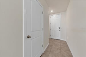 3279 HILLTOP CIRCLE, LAKEWOOD RANCH, FL 34211 - MLS#MFRA4683838