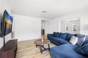 2415 18TH STREET COURT, BRADENTON, FL 34208 - MLS#MFRA4683863