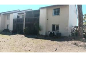 2724 HIDDEN LAKE BOULEVARD, SARASOTA, FL 34237 - MLS#MFRA4683867