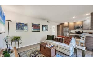 2304 RINGLING BOULEVARD, SARASOTA, FL 34237 - MLS#MFRA4683970