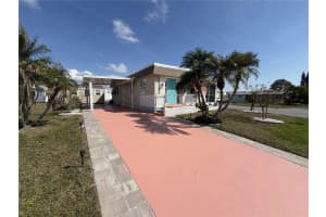 5214 BEECHMONT AVENUE, SARASOTA, FL 34234 - MLS#MFRA4684037