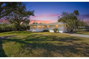 6617 GLADES WAY, SARASOTA, FL 34231 - MLS#MFRA4684039