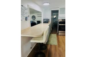 6914 TARPON LANE, BRADENTON, FL 34207 - MLS#MFRA4684058