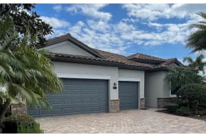 307 Whispering Palms Ln, BRADENTON