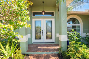 3196 CRYSTAL LAKES COURT, SARASOTA, FL 34235 - MLS#MFRA4684067