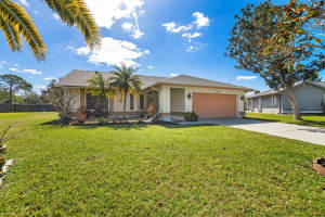 7135 QUEEN PALM CIRCLE, SARASOTA, FL 34243 - MLS#MFRA4684074