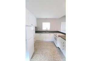 3365 MELODY LANE, SARASOTA, FL 34237 - MLS#MFRA4684095