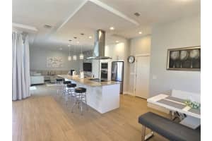 4630 CLASSIQUE DRIVE, SARASOTA, FL 34243 - MLS#MFRA4684099