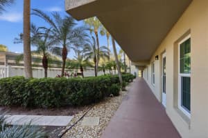 813 WEXFORD BOULEVARD, VENICE, FL 34293 - MLS#MFRA4684127