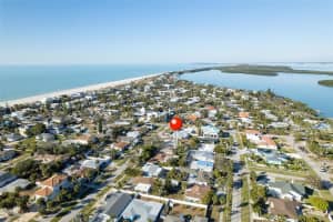 925 LANTANA AVENUE, CLEARWATER BEACH, FL 33767 - MLS#MFRA4684139