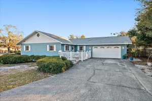 5501 3RD AVENUE PLAZA, BRADENTON, FL 34209 Sold 04/10/26