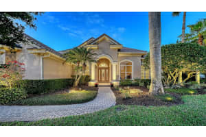6903 WINNERS CIRCLE, LAKEWOOD RANCH, FL 34202 - MLS#MFRA4684172