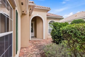 5894 BENEVENTO DRIVE, SARASOTA, FL 34238 - MLS#MFRA4684183
