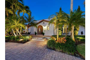 319 BIRD KEY DRIVE, SARASOTA, FL 34236 - MLS#MFRA4684204