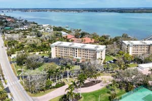 8625 MIDNIGHT PASS ROAD, SARASOTA, FL 34242 - MLS#MFRA4684215