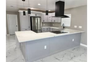 715 65TH AVENUE DRIVE, BRADENTON, FL 34207 - MLS#MFRA4684244