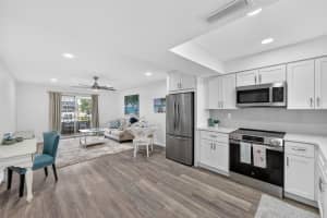 102 46TH AVENUE TERRACE, BRADENTON, FL 34207 - MLS#MFRA4684325