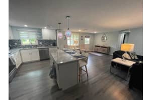 2244 PALM TERRACE, SARASOTA, FL 34231 - MLS#MFRA4684326