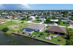 619 26TH TERRACE, CAPE CORAL, FL 33914 - MLS#MFRA4684343