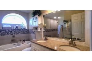 3567 65TH AVENUE CIRCLE, SARASOTA, FL 34243 - MLS#MFRA4684358