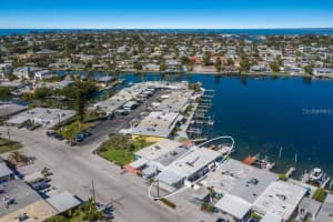 454 63rd St, HOLMES BEACH