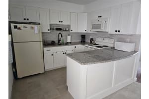 33 GULFSTREAM AVENUE, SARASOTA, FL 34236 - MLS#MFRA4684387