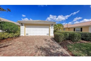 5926 Benevento Dr, SARASOTA