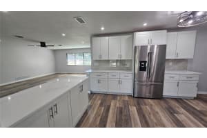 3317 PINE VALLEY DRIVE, SARASOTA, FL 34239 - MLS#MFRA4684435