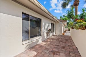 6304 SUN EAGLE LANE, BRADENTON, FL 34210 - MLS#MFRA4684459