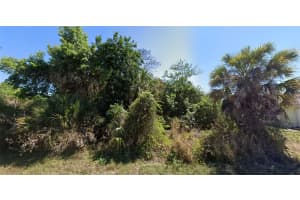 517 FAIRVIEW AVENUE, PORT CHARLOTTE, FL 33952 Sold 03/25/26