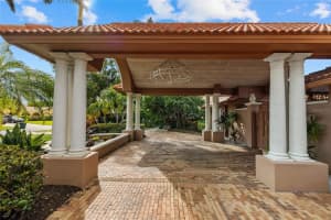 1749 SANDALWOOD DRIVE, SARASOTA, FL 34231 - MLS#MFRA4684519