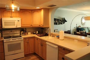 6470 MOURNING DOVE DRIVE, BRADENTON, FL 34210 - MLS#MFRA4684528