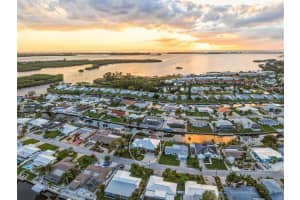 4916 CORAL BOULEVARD, BRADENTON, FL 34210 - MLS#MFRA4684556