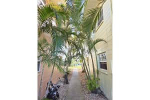 10215 MANATEE AVENUE, BRADENTON, FL 34209 - MLS#MFRA4684567