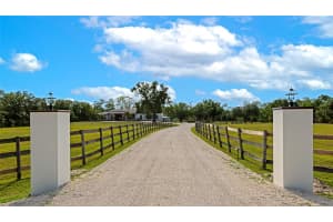 1208 OAK HAMMOCK ROAD, SARASOTA, FL 34240 - MLS#MFRA4684570