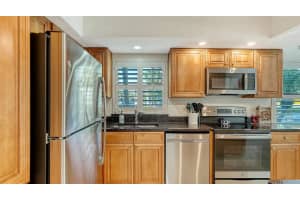 1001 BENJAMIN FRANKLIN DRIVE, SARASOTA, FL 34236 - MLS#MFRA4684597