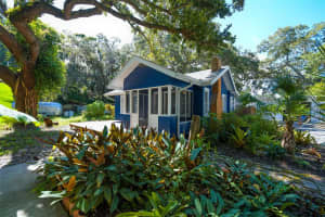 1230 35TH STREET, SARASOTA, FL 34234 - MLS#MFRA4684626