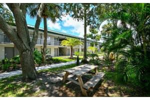 7150 TAMIAMI TRAIL, SARASOTA, FL 34243 - MLS#MFRA4684634