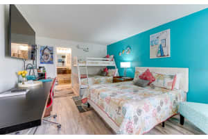 7150 TAMIAMI TRAIL, SARASOTA, FL 34243 - MLS#MFRA4684634